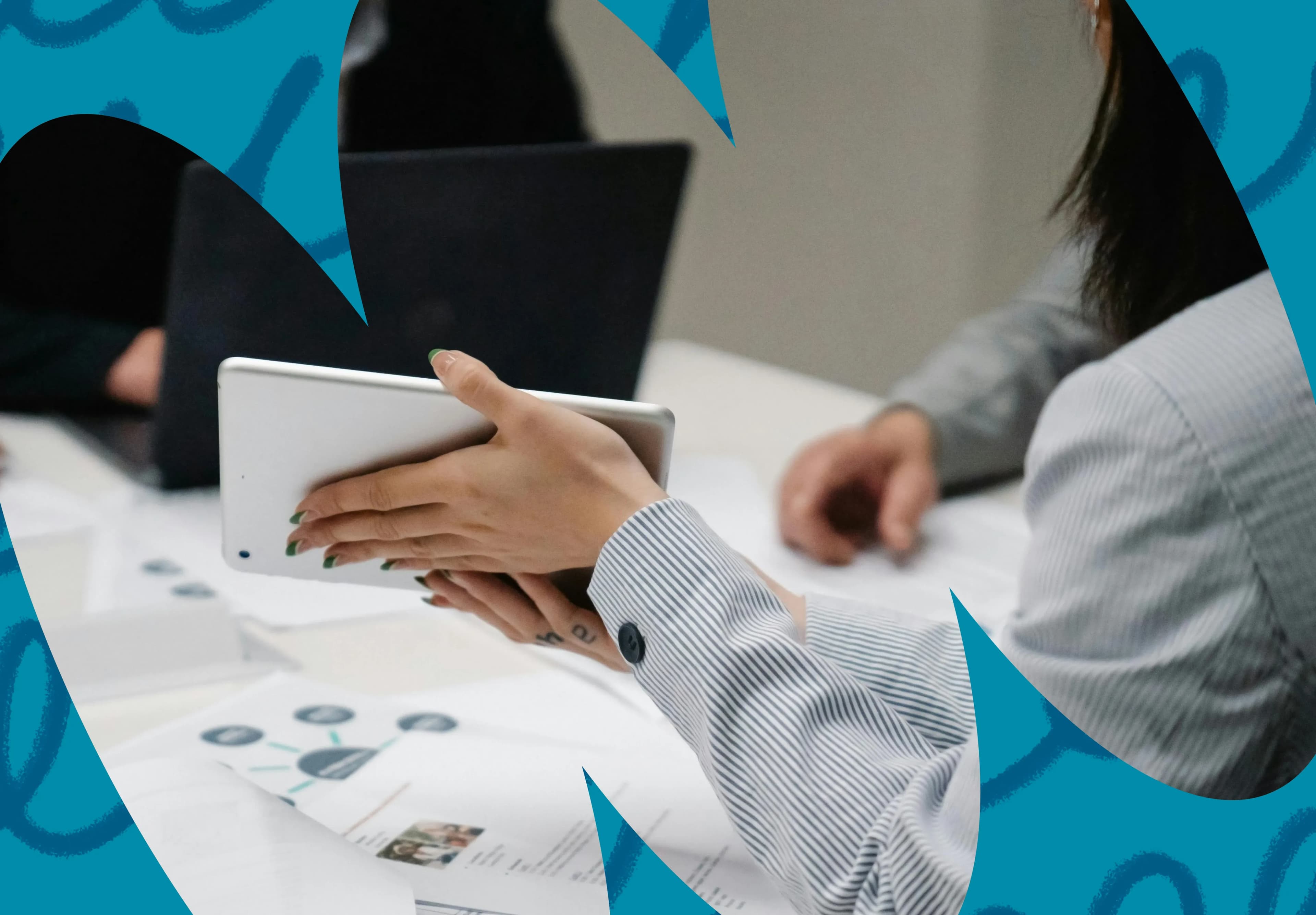 The Head banner image of the blog Hotjar Alternatives